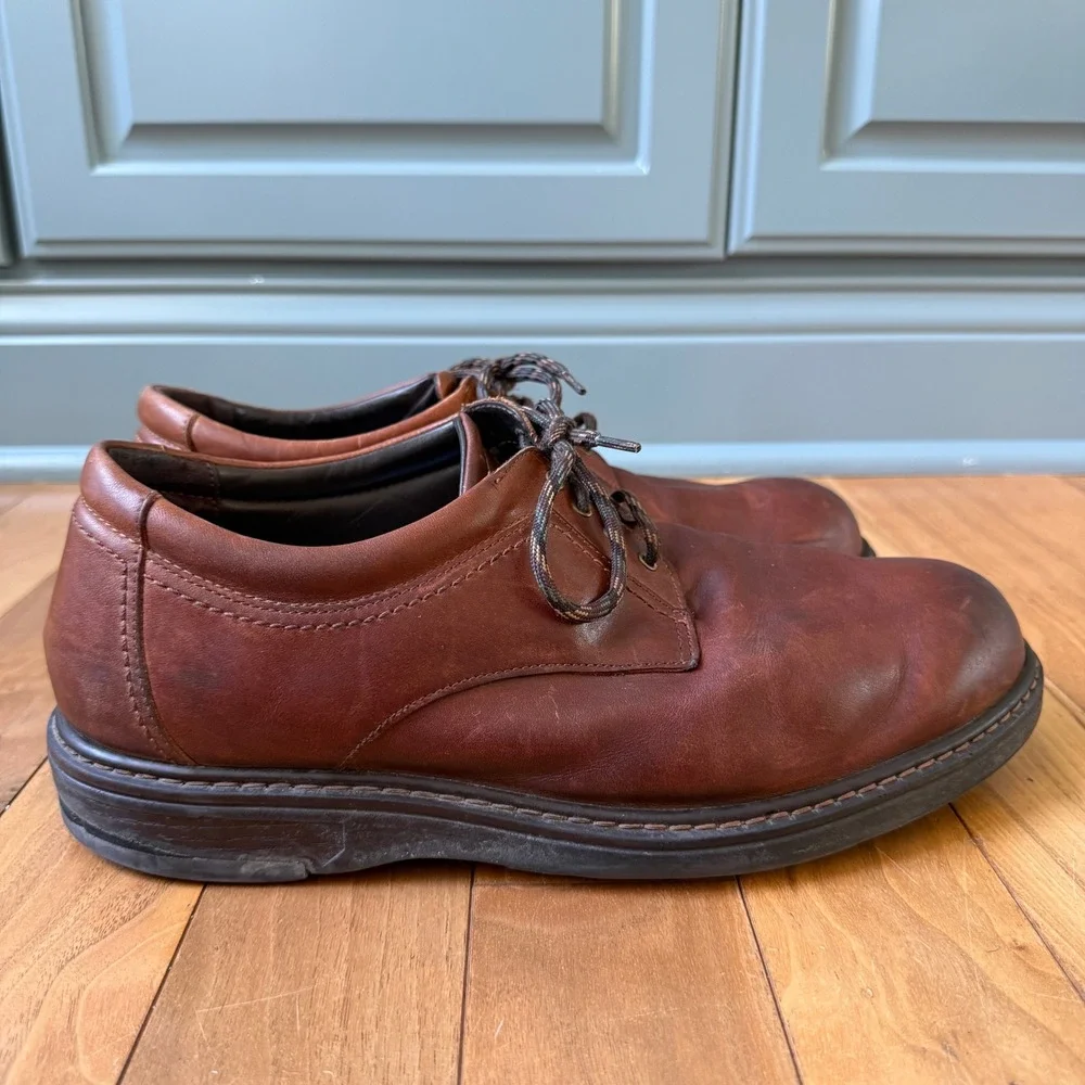 SAS Ambassador Oxford Men 11.5 Brown Leather Shoes Vibram Sole READ No Insoles